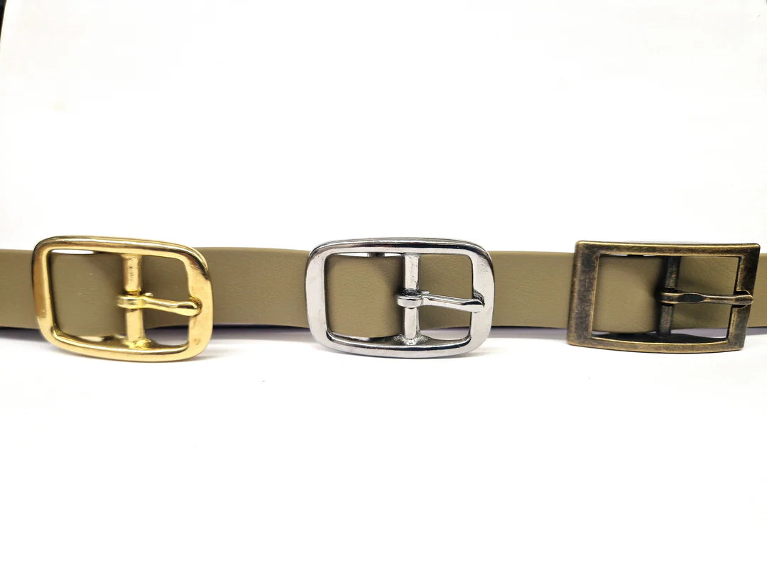 Beige dog collar buckles