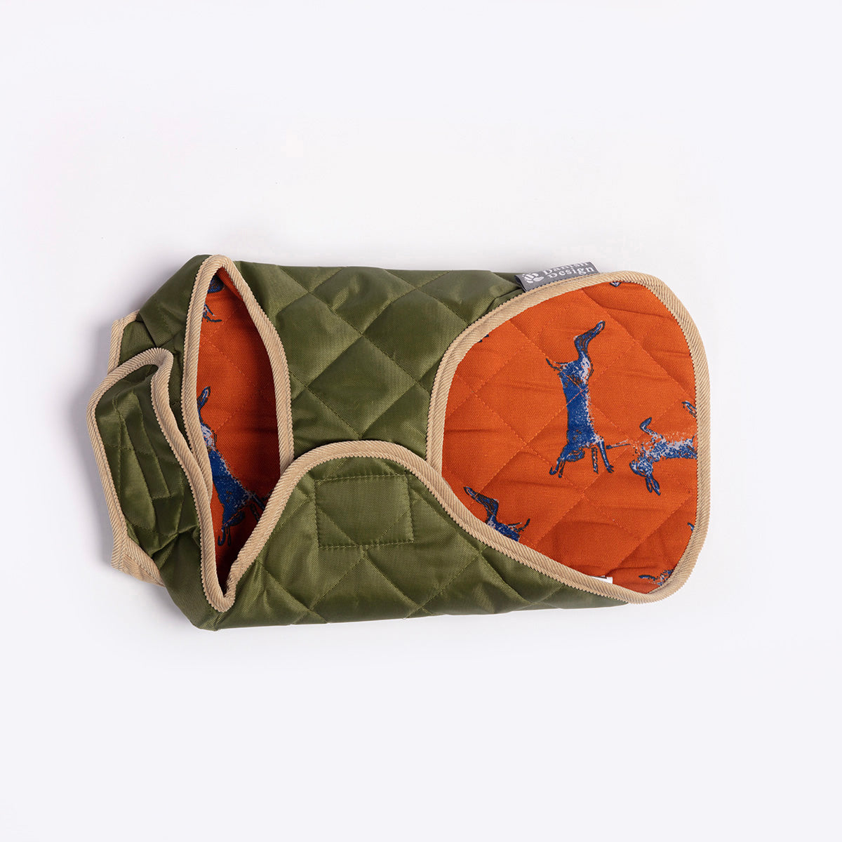Quilted dog coat adjustable velcro strap water Resistent