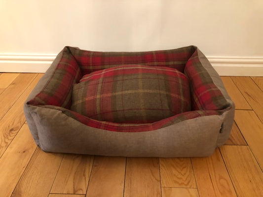 GB Settee Dog Bed Country Check Monmouth Check