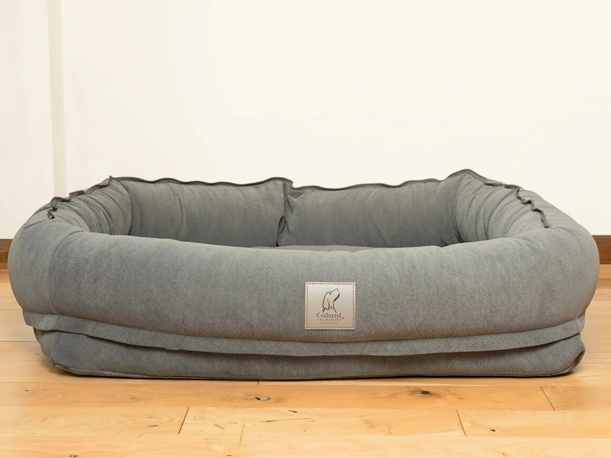 Collared creatures 2 in 1 bolster bed with removable hood