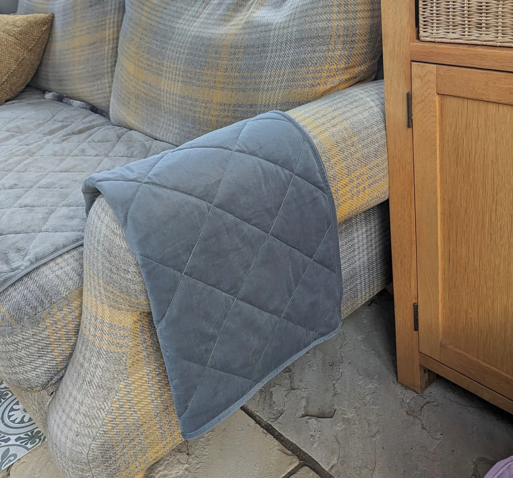 Dog and cat throw blankets Grey