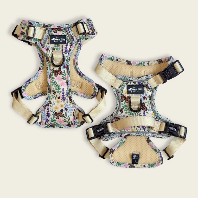 Bumbles & Butterflies Dog Harness – Lite, AirTag Pocket, No Pull, Adjustable