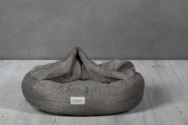 Collared creatures Classic Cocoon Bed grey