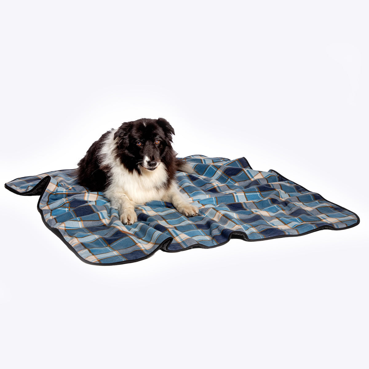 FatFace Fleece Check Blanket – Cosy, Stylish & Eco-Friendly