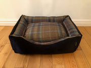 GB Settee Dog Bed Country Check Pembroke Check Black Velour
