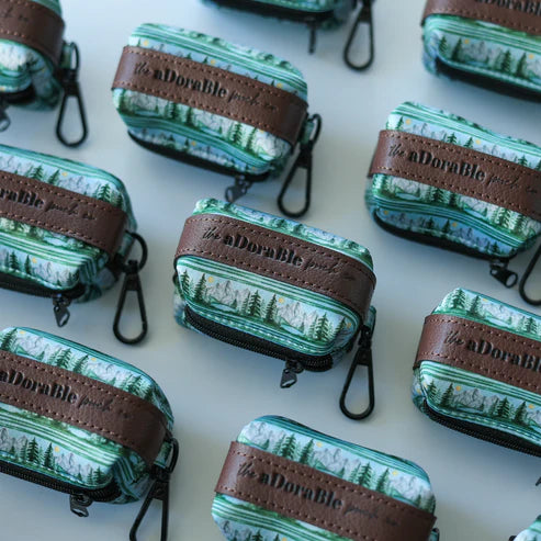 aDoraBle Pooch daydream heights bag dispenser