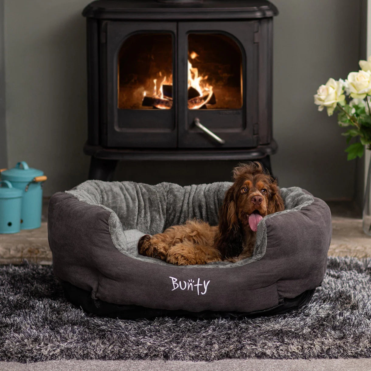 Cosy Fleece Dog Bed – Soft, Washable & Calming Pet Bed