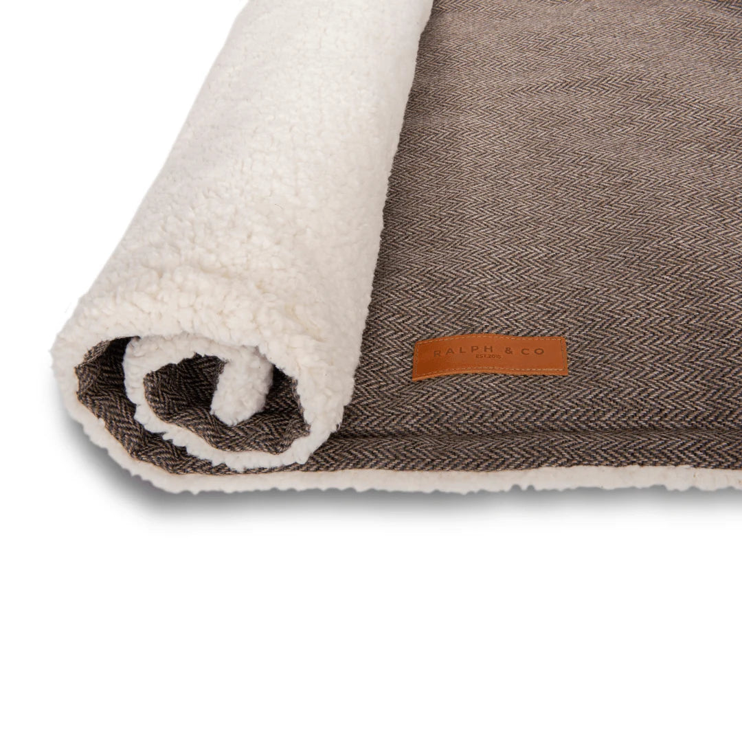 Ralph & Co Lincoln Luxury Tweed Dog Blanket, Reversible Faux Fur, super cosy