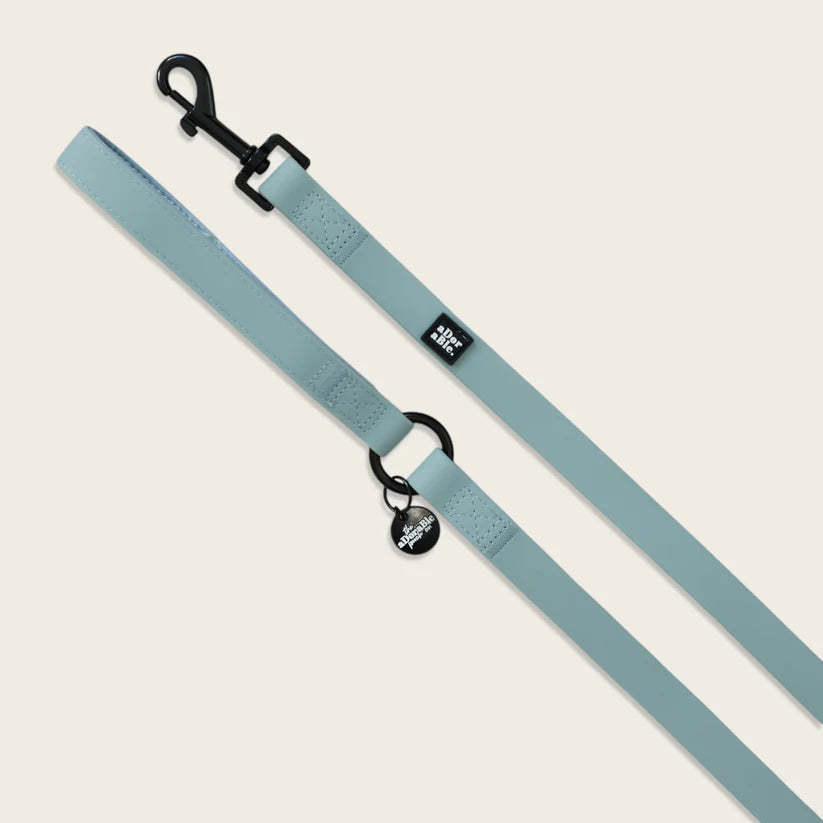 aDoraBle Pooch hydroflex waterproof dog lead sky blue