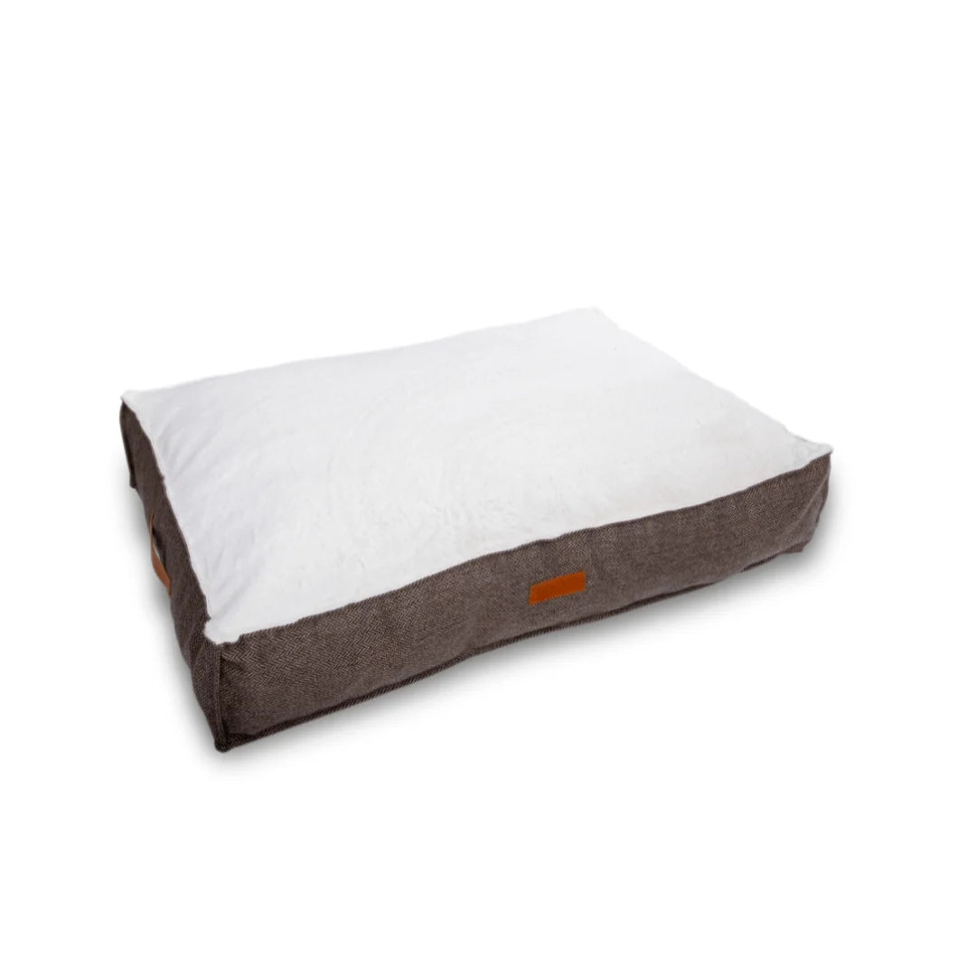 Ralph & Co Lincoln Luxury Tweed Dog Bed Flat Pillow Bed