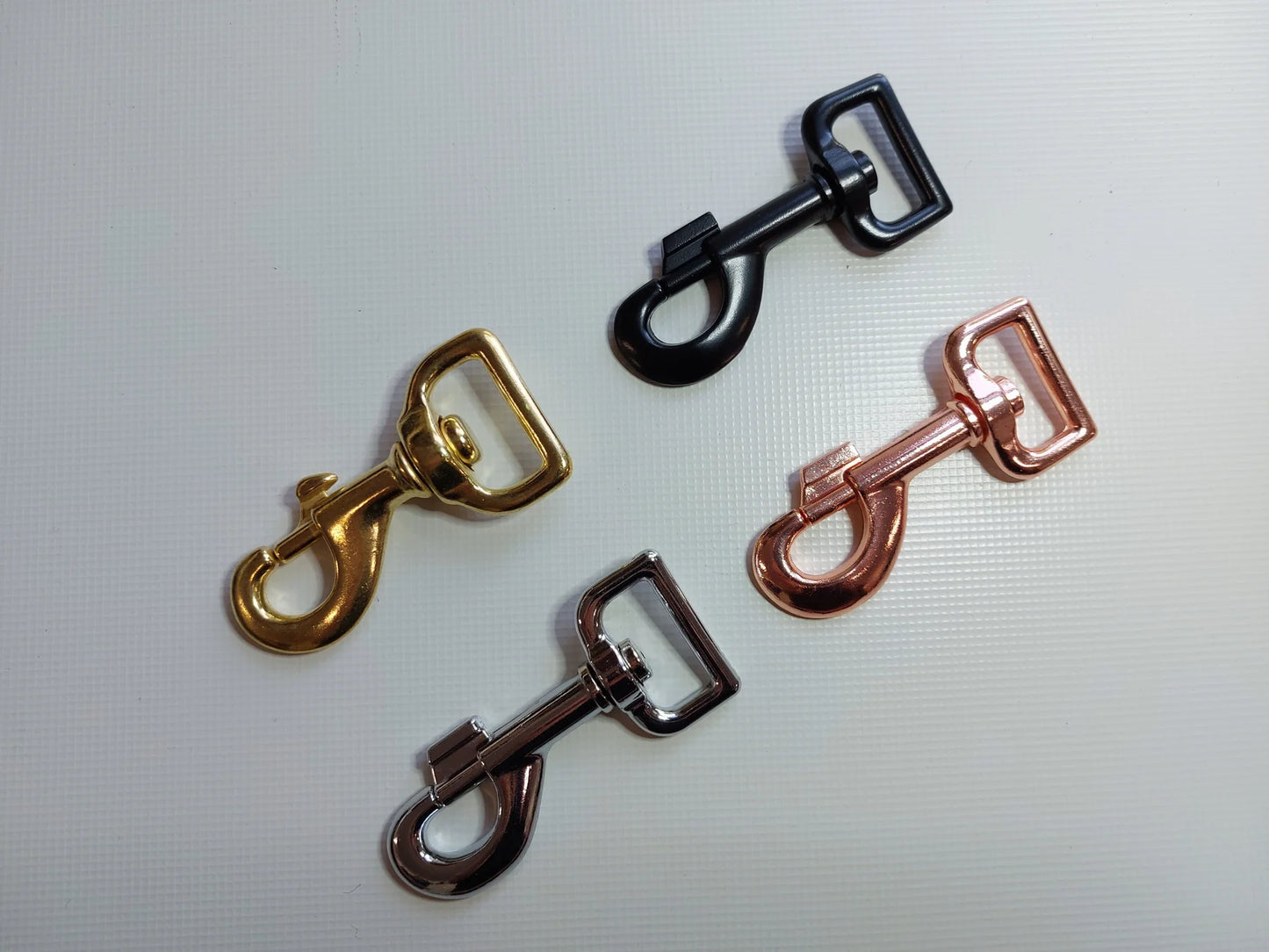 Waterproof dog lead snap hook colours