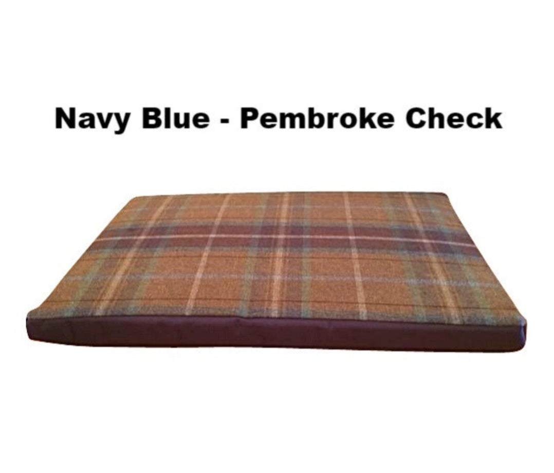 Navy Pembroke Snooza Dog Crate Mat